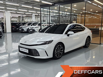 Toyota CAMRY 2.5 XLE Premium Hybrid купить на сайте DeffCars