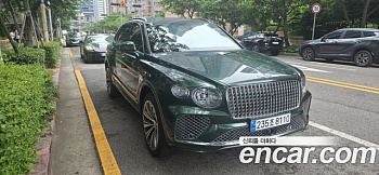 Bentley BENTAYGA 4.0 V8 EWB Azure купить на сайте DeffCars