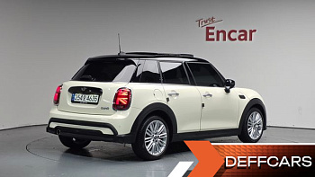 Mini COOPER 5-Door Classic Plus 3rd купить на сайте DeffCars