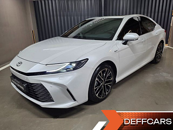 Toyota CAMRY 2.5 XLE Hybrid купить на сайте DeffCars