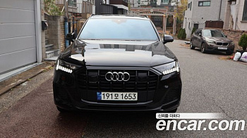 Audi Q7 55 TFSI Quattro Premium купить на сайте DeffCars