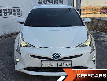 Toyota PRIUS 1.8 E купить на сайте DeffCars