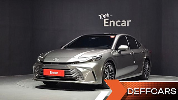 Toyota CAMRY 2.5 XLE Premium Hybrid купить на сайте DeffCars