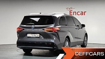 Toyota SIENNA 2.5 Hybrid AWD купить на сайте DeffCars