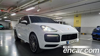 Porsche CAYENNE 3.0 E-Hybrid купить на сайте DeffCars