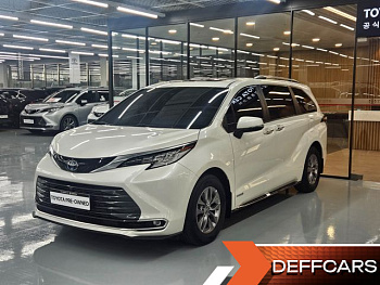 Toyota SIENNA 2.5 Hybrid AWD купить на сайте DeffCars
