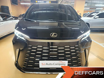 Lexus LM 500h Executive купить на сайте DeffCars