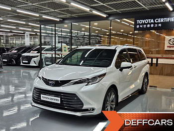 Toyota SIENNA 2.5 Hybrid 2WD купить на сайте DeffCars