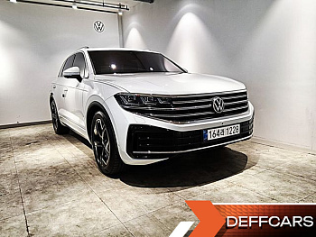 Volkswagen TOUAREG 3.0 TDI Prestige купить на сайте DeffCars