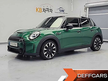 Mini COOPER 5Door Classic Third Generation купить на сайте DeffCars