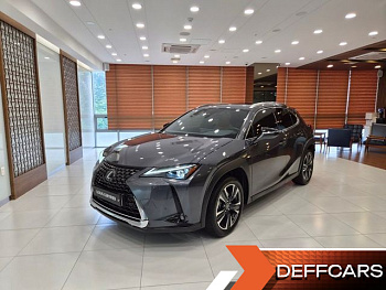 Lexus UX 2.0 AWD купить на сайте DeffCars
